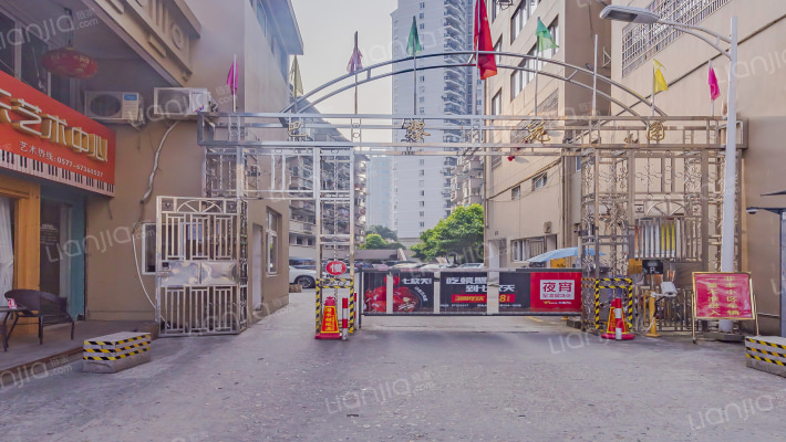 巴黎花园外景图