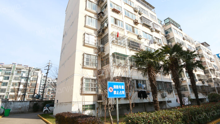 军分区宿舍外景图