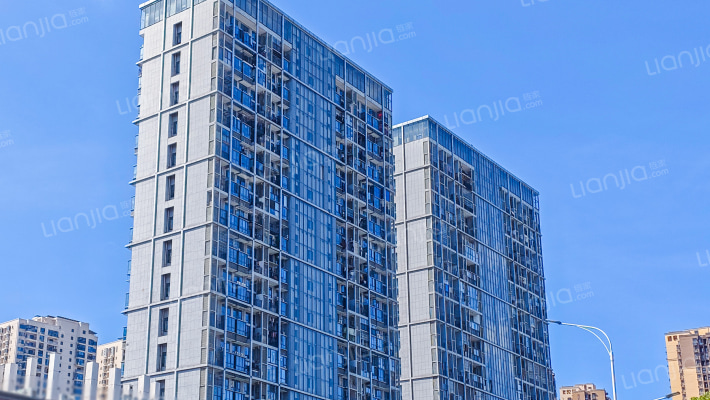 南宁新城吾悦广场外景图