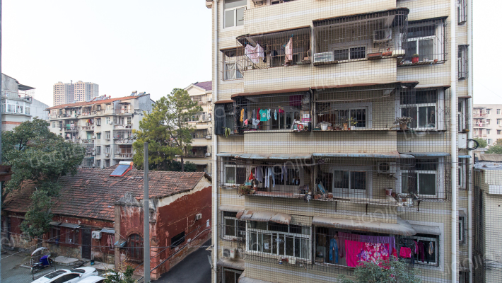 老政府宿舍外景图