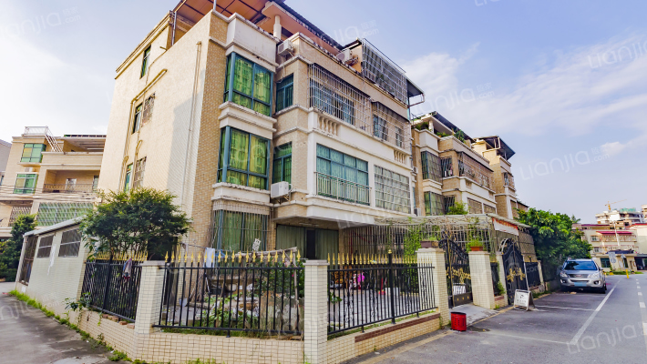 绿庭居小区外景图