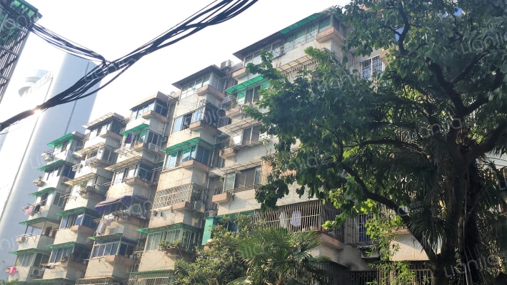 耶稣堂弄外景图