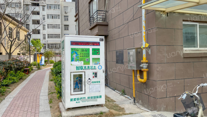 新西佳苑安置房外景图