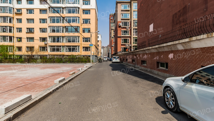 冶金家属宿舍外景图