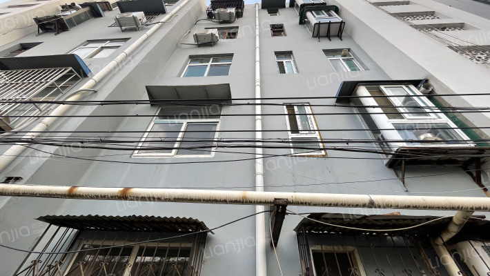 贸易街90号院外景图