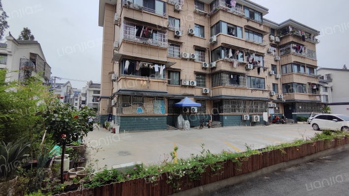 乔安路33号外景图