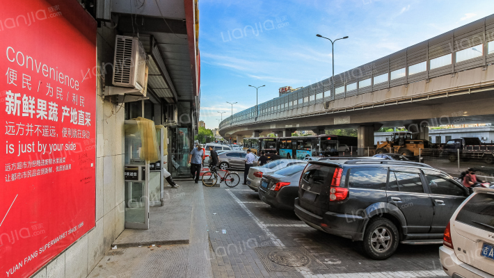 中泰商城外景图