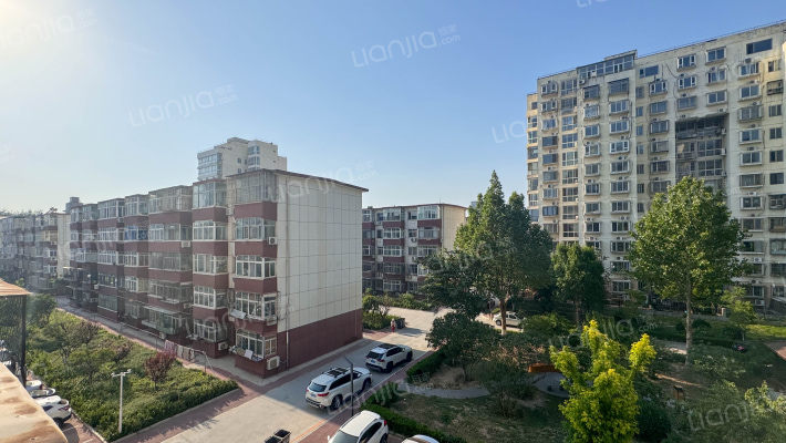 华冠小区外景图