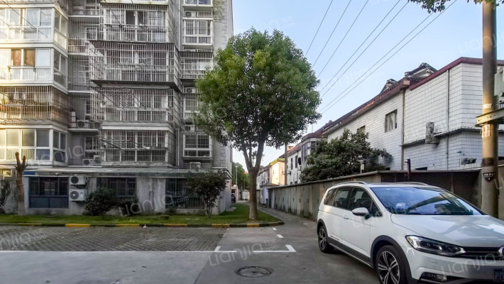 芙蓉二街坊外景图