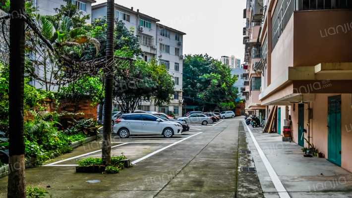 南宁市第四人民医院第二生活区外景图