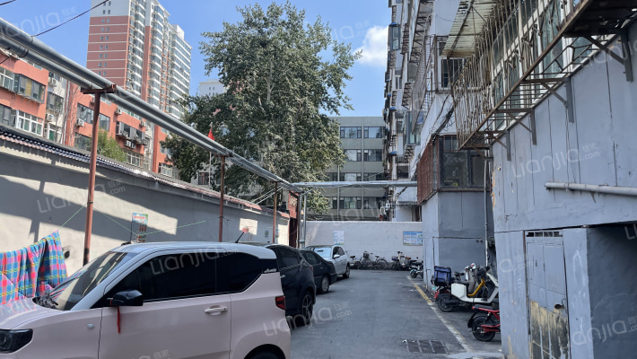 燃料公司家属院外景图