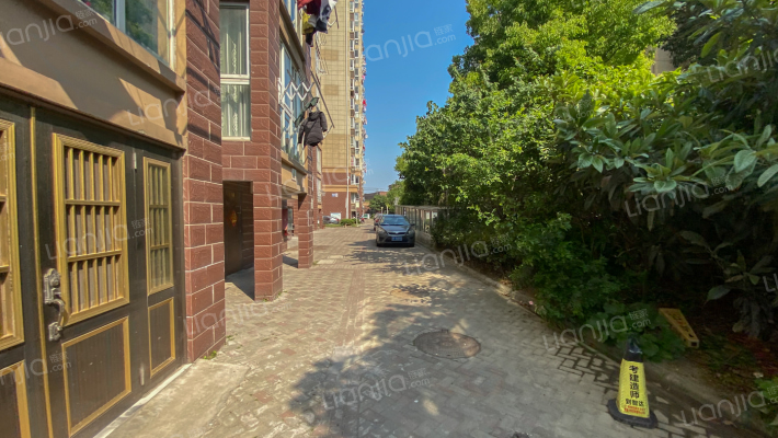 绿润名都外景图