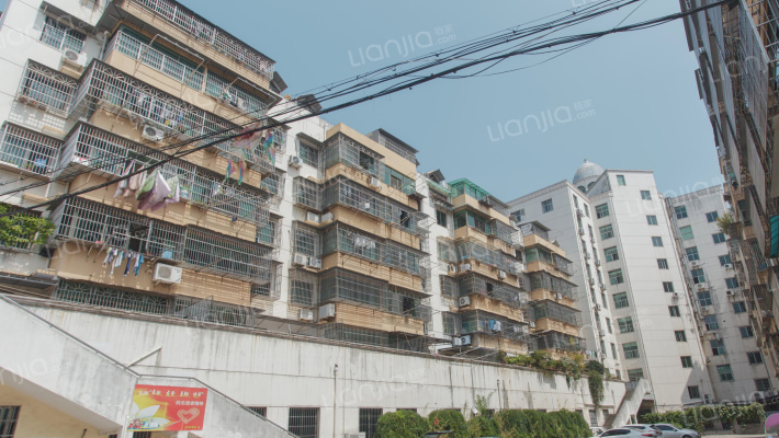 龙山景苑外景图