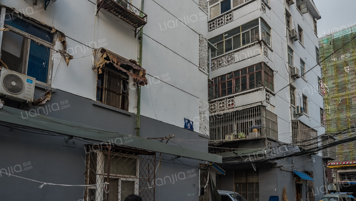 丰储街15号楼外景图