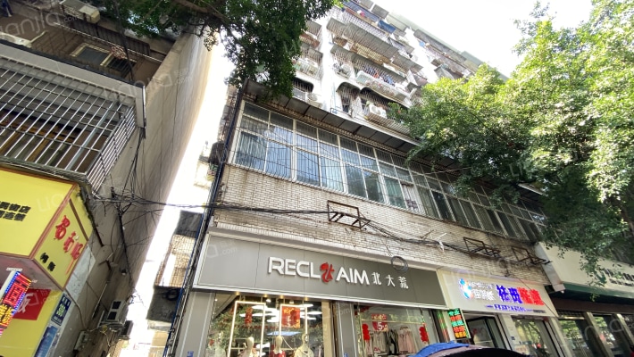 新民街308号居民楼外景图