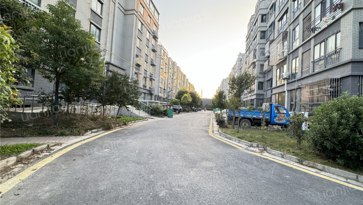 紫光花园外景图