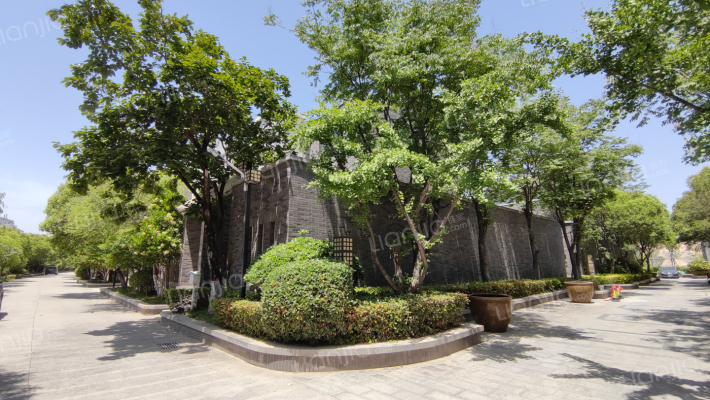 南北八十院外景图