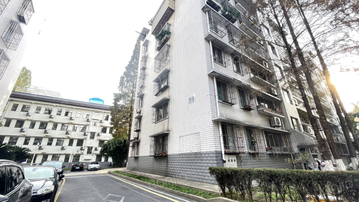 中共襄阳市委党校外景图