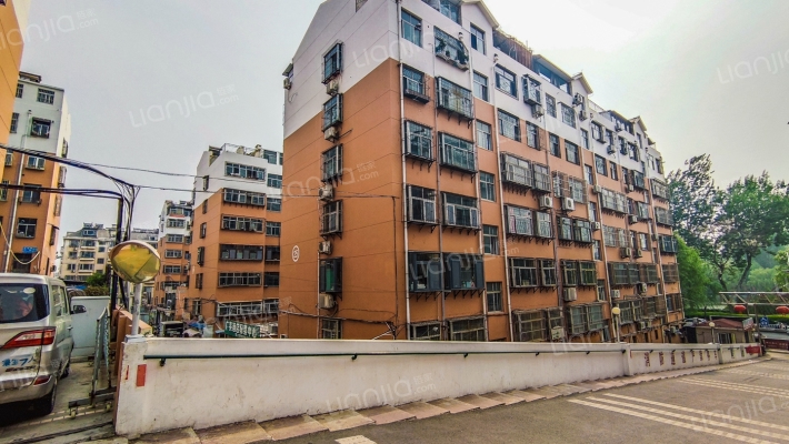 五馬湖小區外景图