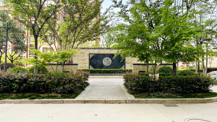 西安曲江国风世家房价怎么样曲江国风世家房源户型图小区车位交通地址