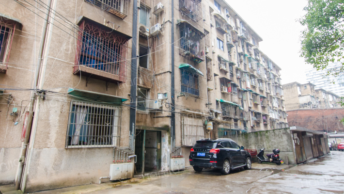 南湖公寓外景图