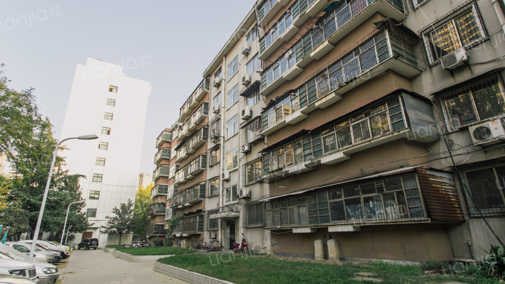伏牛路26号院外景图