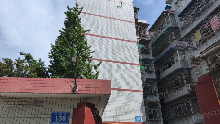 普润街158号院外景图