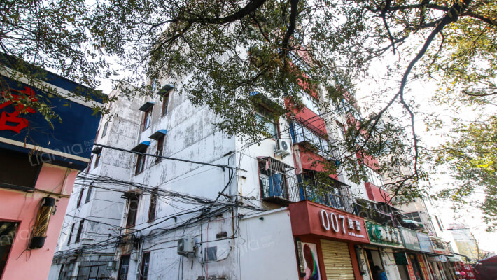 三国大酒店家属楼外景图