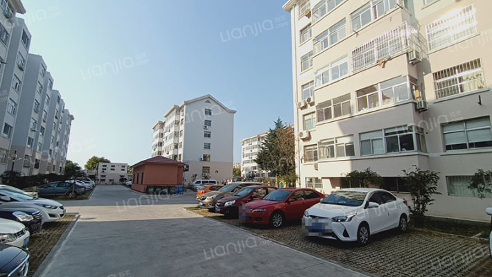 京蓬商住楼外景图