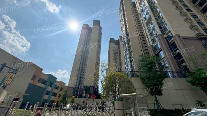 宁乡美的城外景图