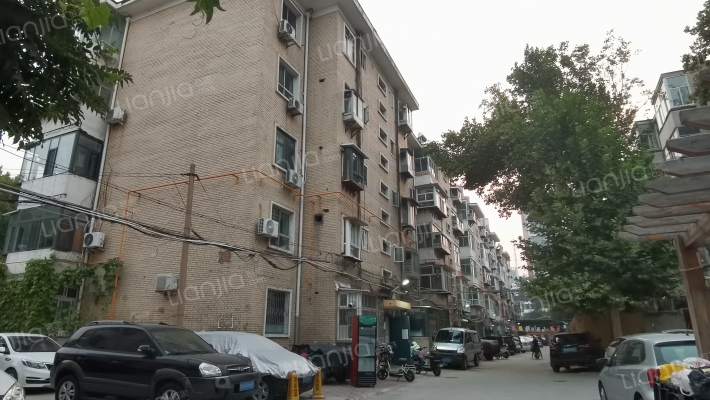 会计学院宿舍（红旗大街248号）外景图