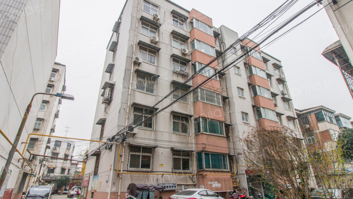 园林处家属院外景图