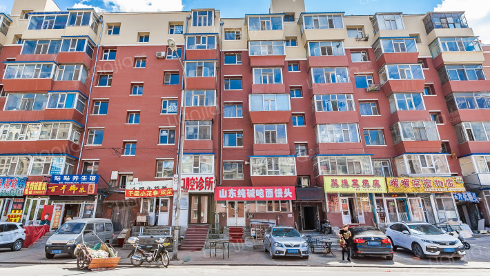 兽大家属楼外景图