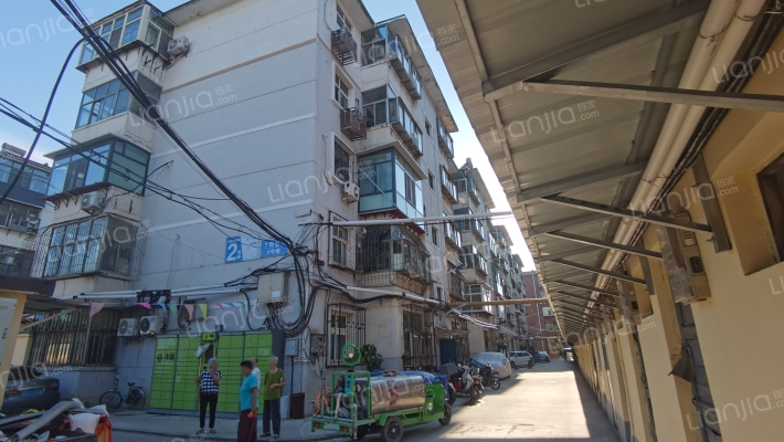 河北工院外景图