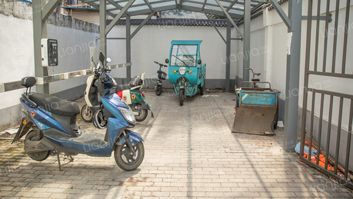 车站路18号外景图