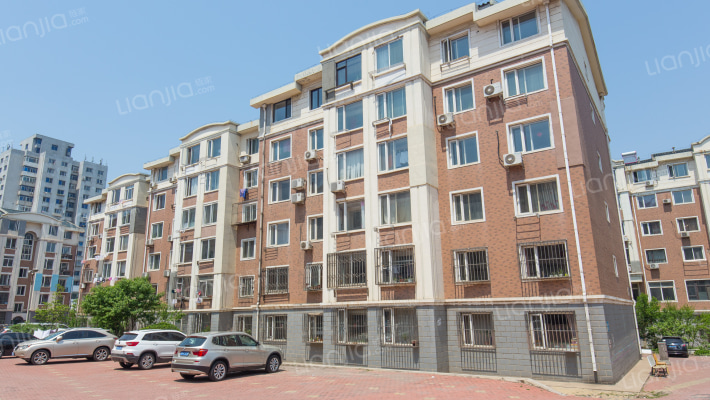 春柳河小区外景图