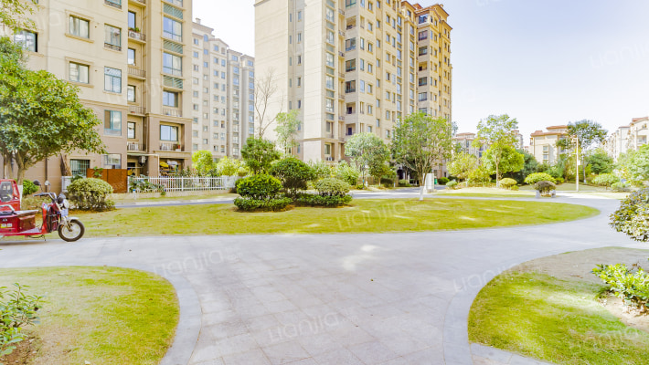 碧桂园生态城山湖间一期外景图