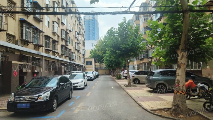 人民路49号院外景图