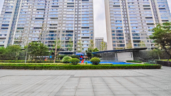 柳岸晓风外景图