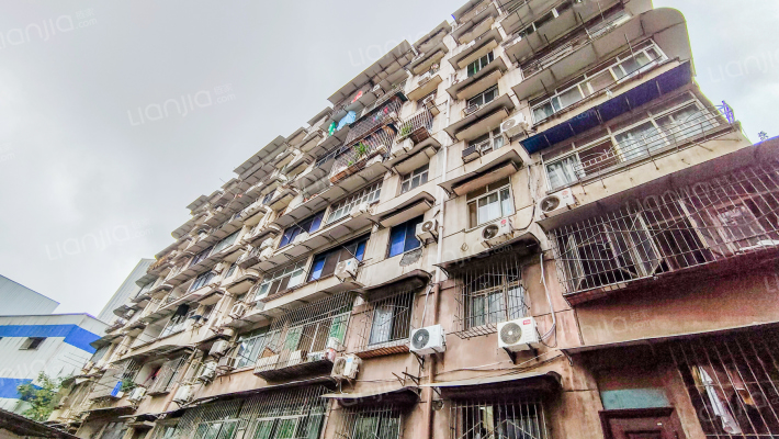 地测小院外景图