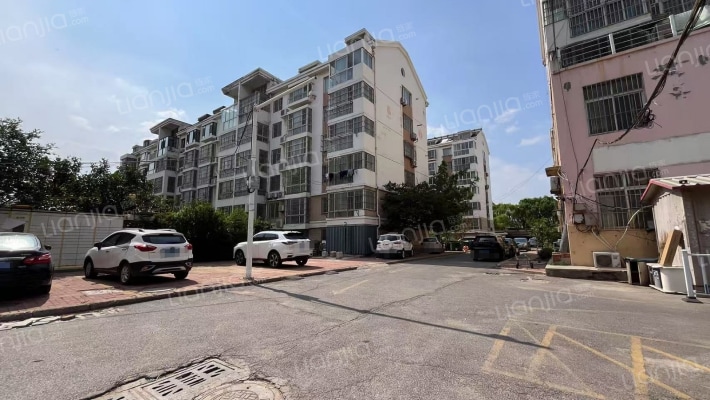 樱花园小区外景图