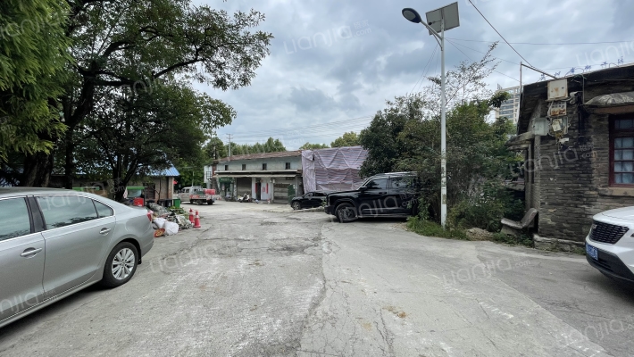 疗养院小区外景图