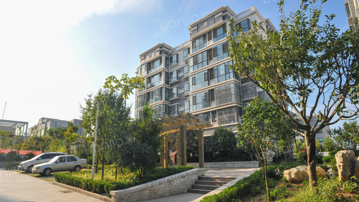 春江花苑外景图