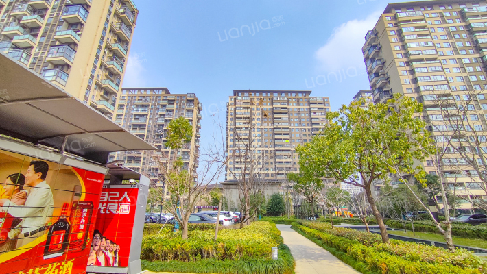 孔雀城半岛跃府外景图