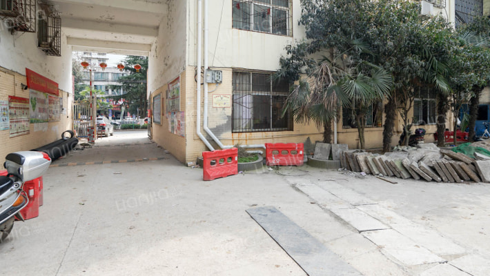 凤凰花苑外景图