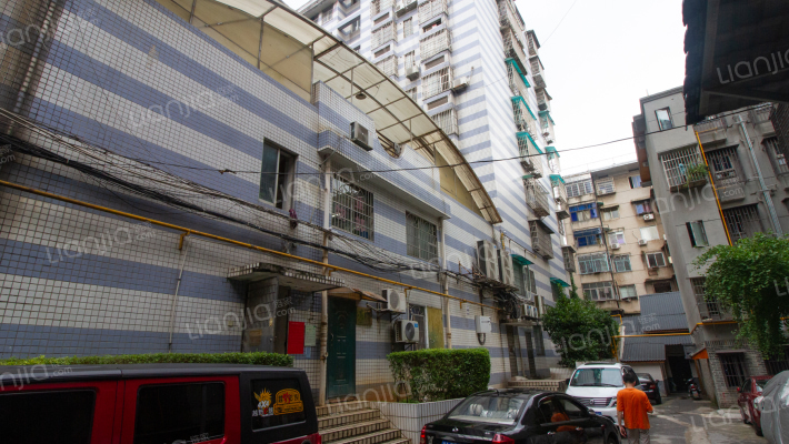 明景公寓外景图