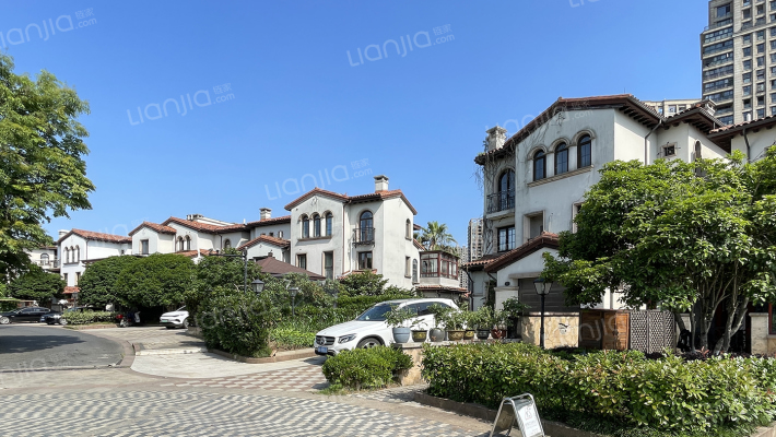 府尚别墅外景图