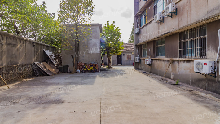 西善桥铁路职工集资房外景图