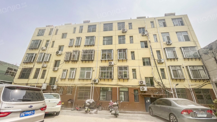 泰安交通银行宿舍外景图