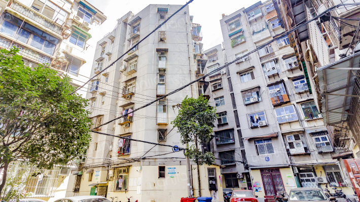 四眼井64号外景图